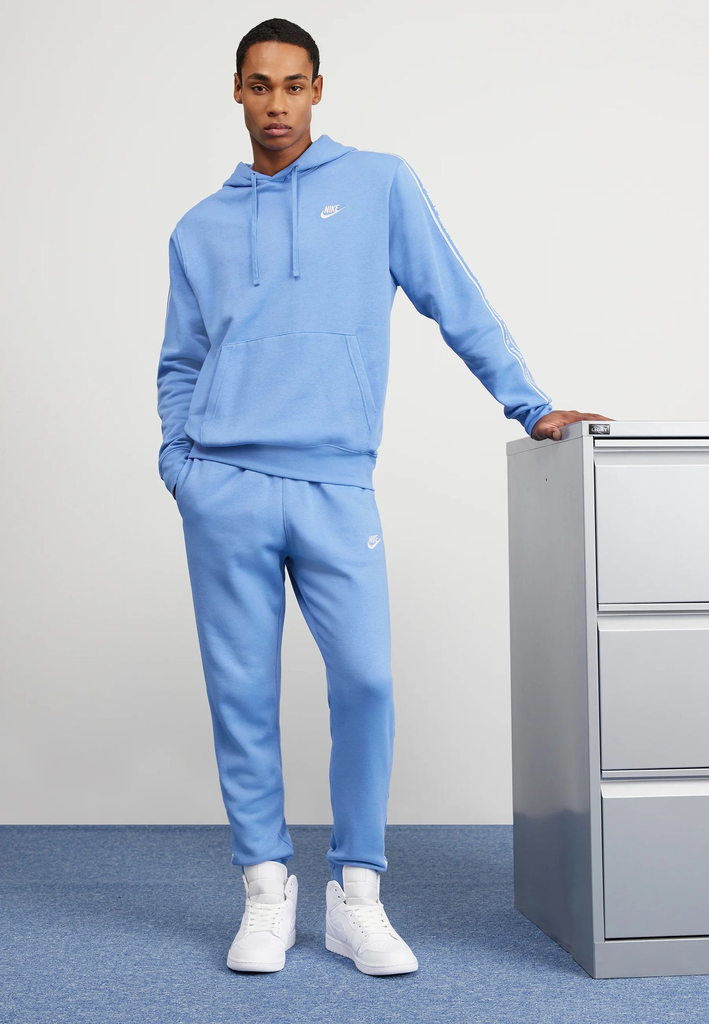Survêtement Nike Homme - Style et Confort Sportif 👟🔥